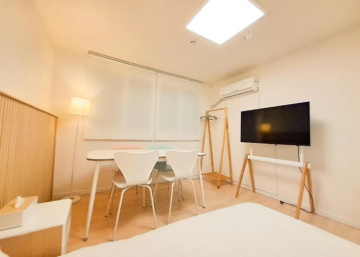 Cozy Sillim * 서울특별시
