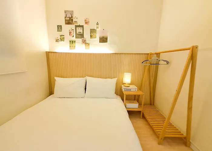 홈스테이 Cozy Sillim *